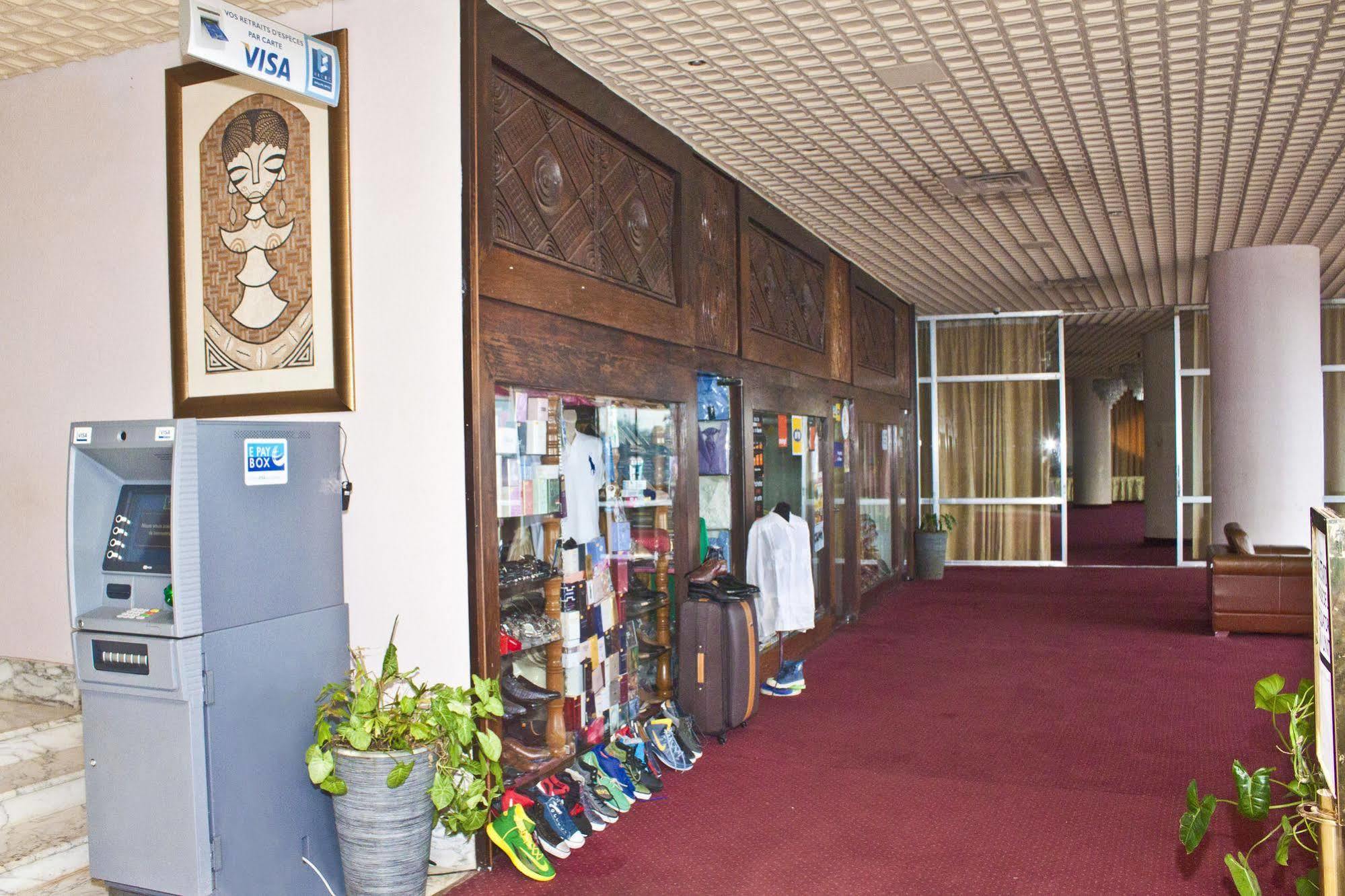 蒙特菲伯酒店 Yaoundé 外观 照片
